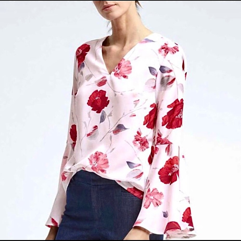 BANANA REPUBLIC FLORAL BLOUSE